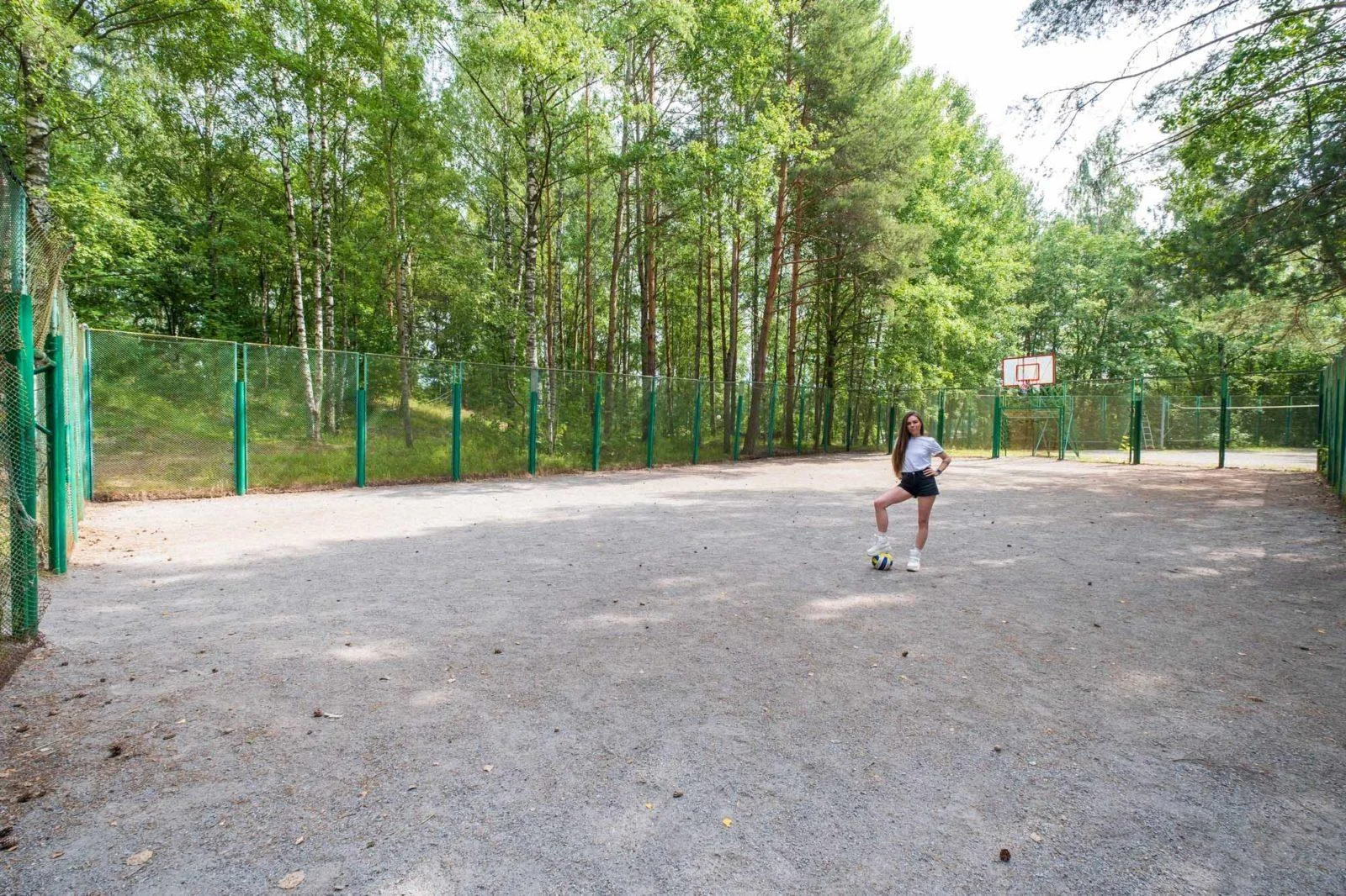 Беседка-навес на 40 человек в Ленинградской области