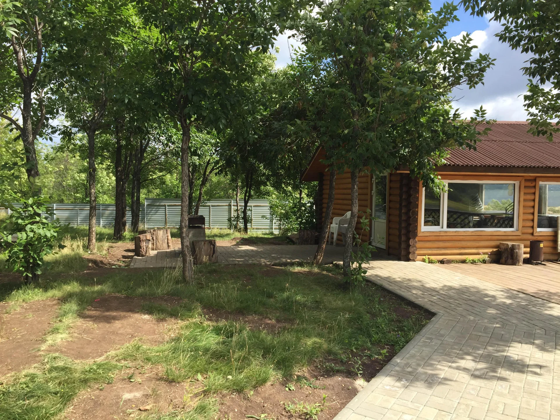 Центр отдыха Русские забавы сдает в аренду беседки барбекю