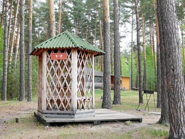 Маленькая беседка до 4 человек «Служебный Роман»