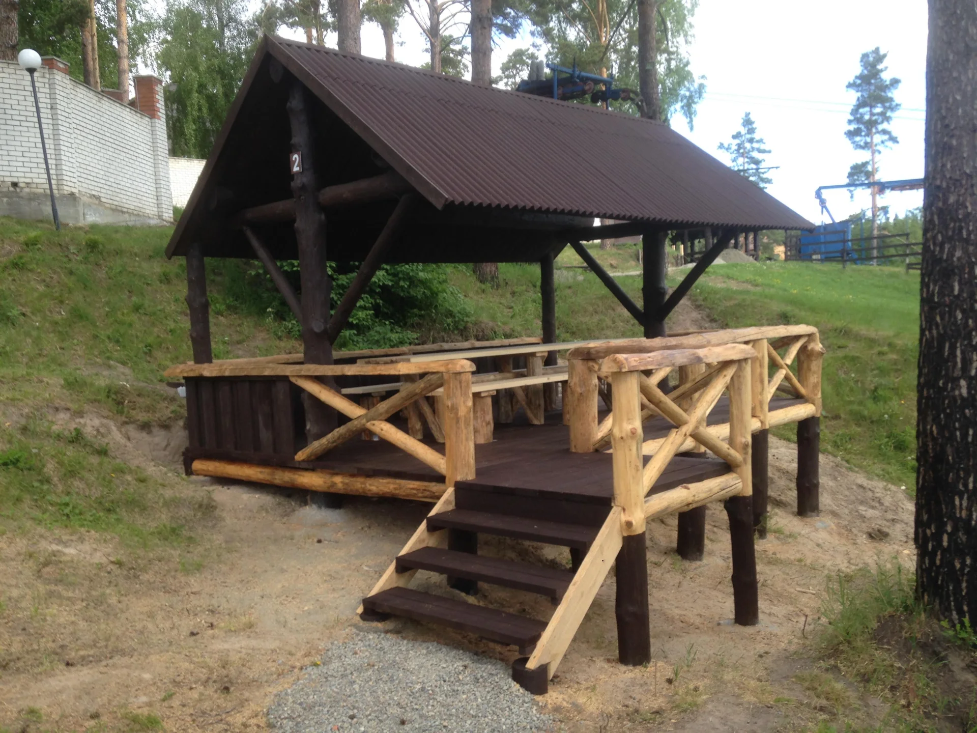Беседки для пикника в горнолыжном комплексе “Авальман”