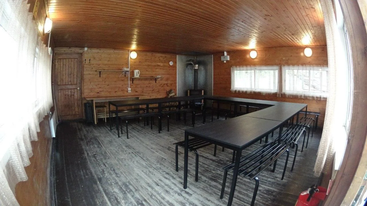 Аренда большой беседки на базе отдыха в Ленинградской области