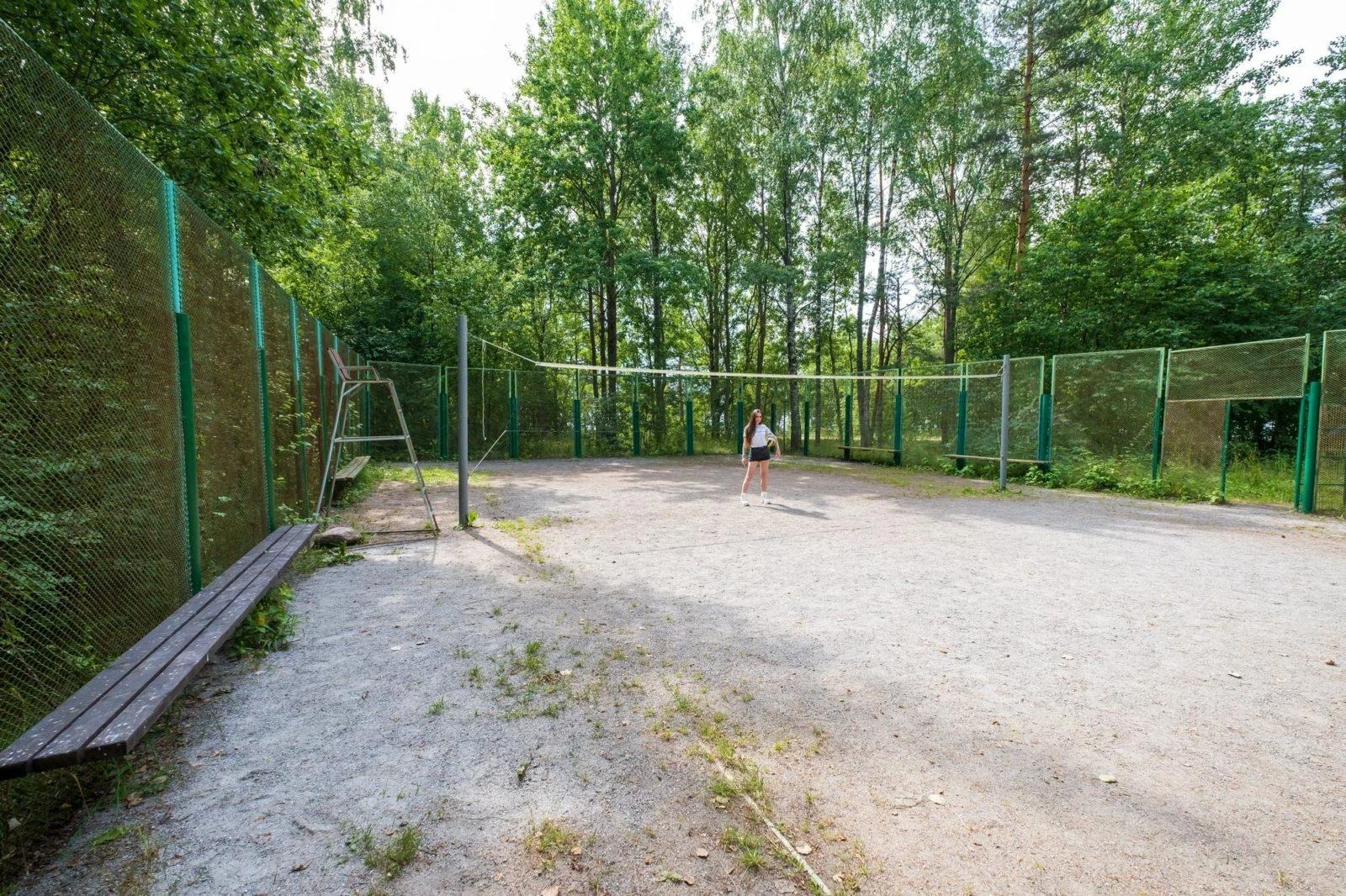 Терраса «Берег» на 80 человек с великолепным видом вблизи озера