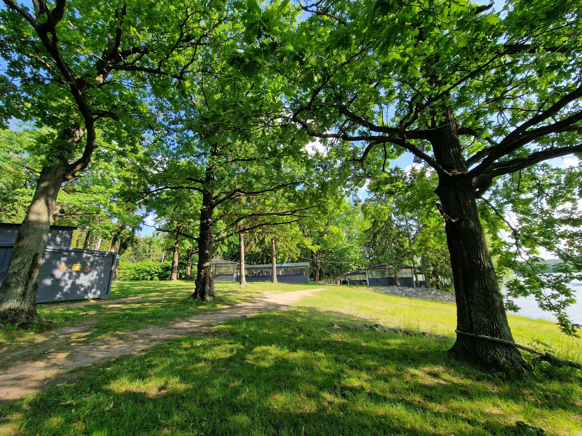 Полуоткрытая беседка «В тени», до 20 человек в РК «Малибу»