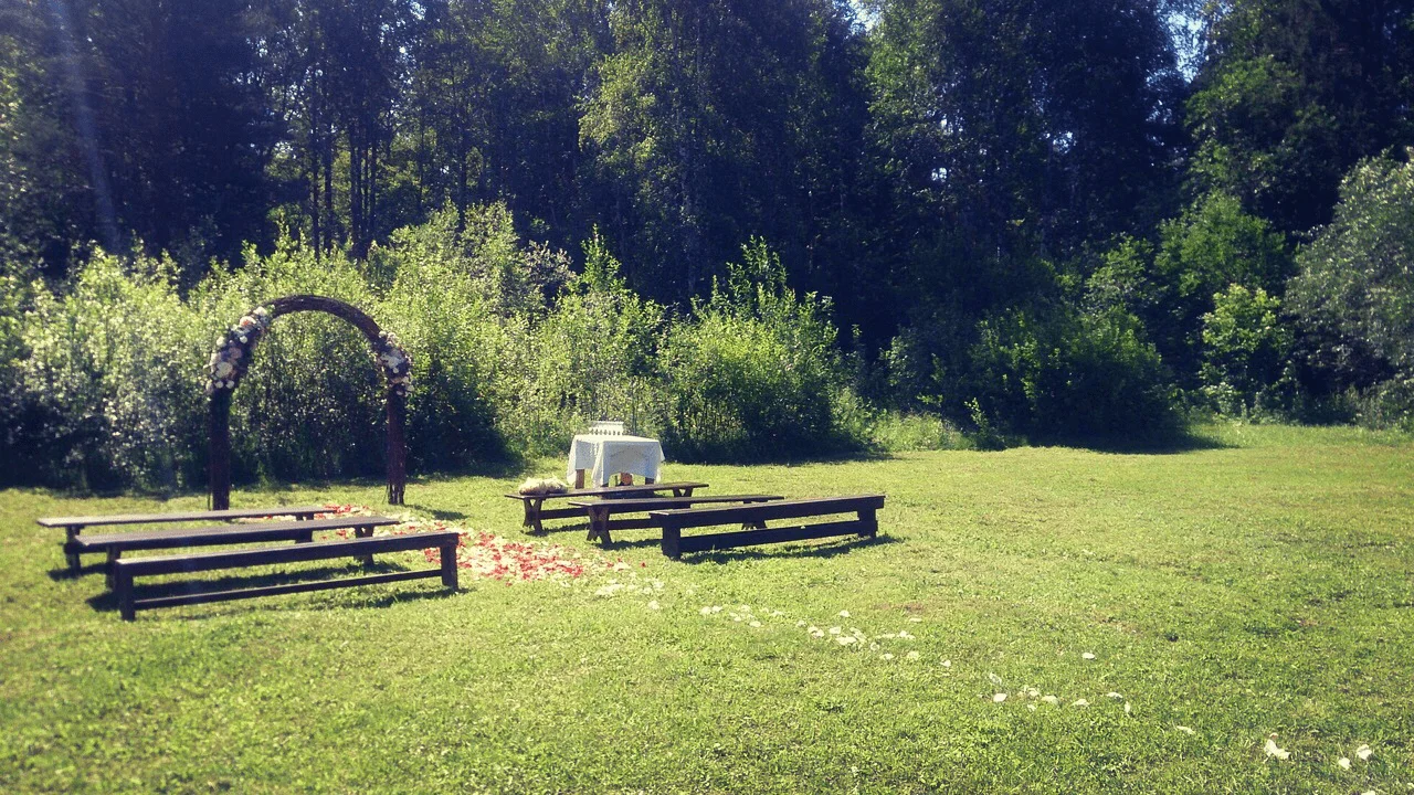 Выездная регистрация брака в Перми на территории спортивно-развлекательного комплекса «Австерия»