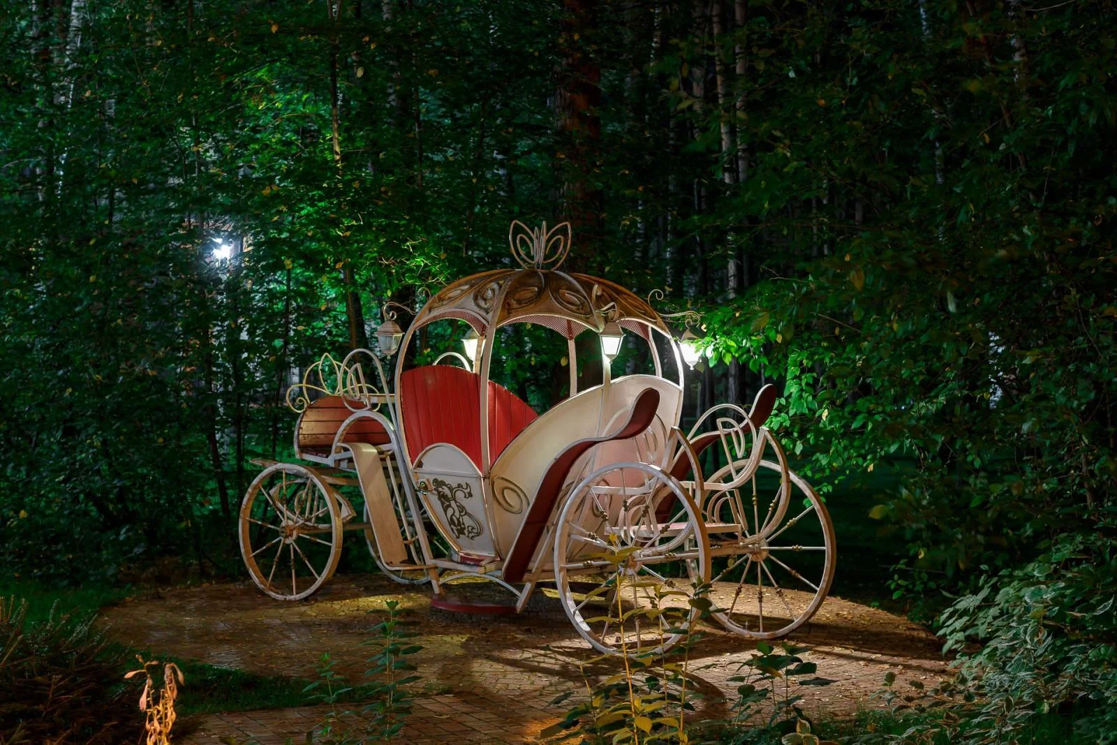 Беседка для выездных регистраций брака — Пансионат Былина (Бердск)