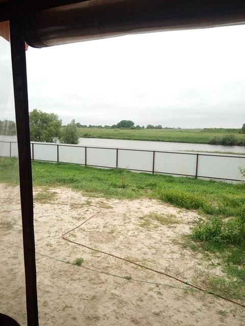 Аренда беседки с барбекю на берегу реки Старица