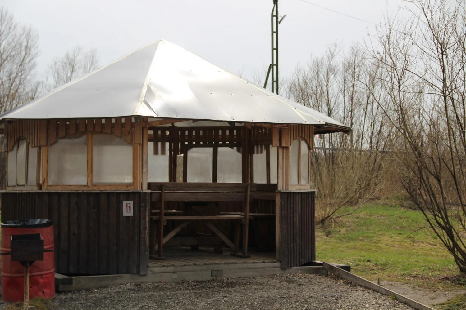 Стандартные беседки вместимостью от 8 до 15 человек