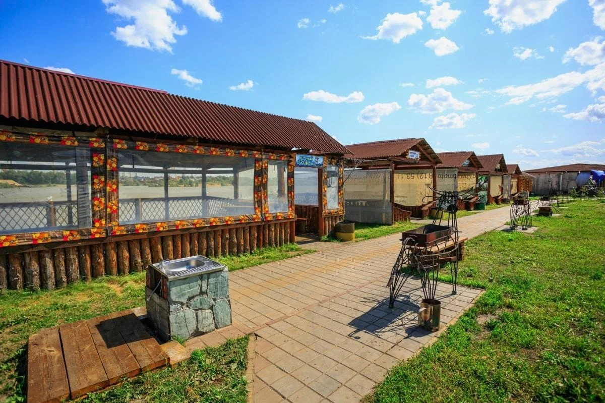 Аренда беседок для отдыха на Пиратском Острове в Омске