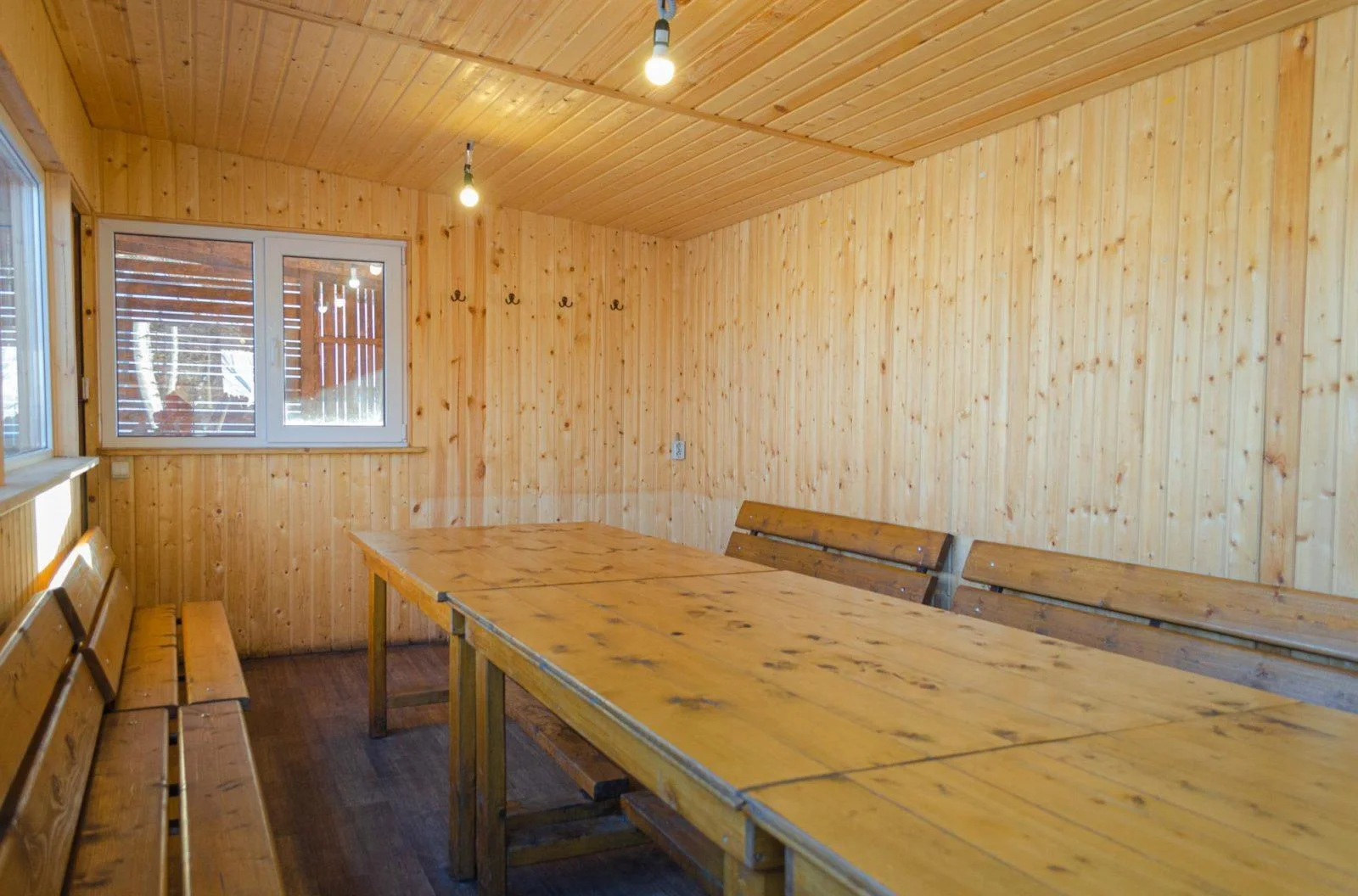 Закрытая беседка / тёплая / с летней верандой в парке «Городская дача»