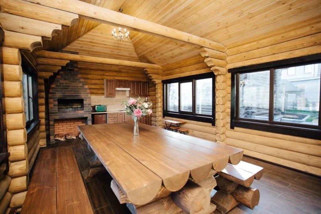 Аренда беседки «Premium» вместимостью до 15 человек в гостиничном комплексе «LogHouse»