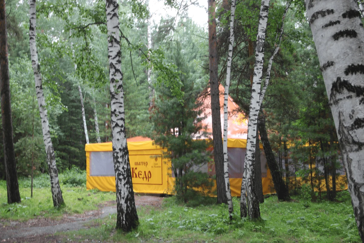 Аренда шатра в Бердске — Парк отдыха «На Камнях»