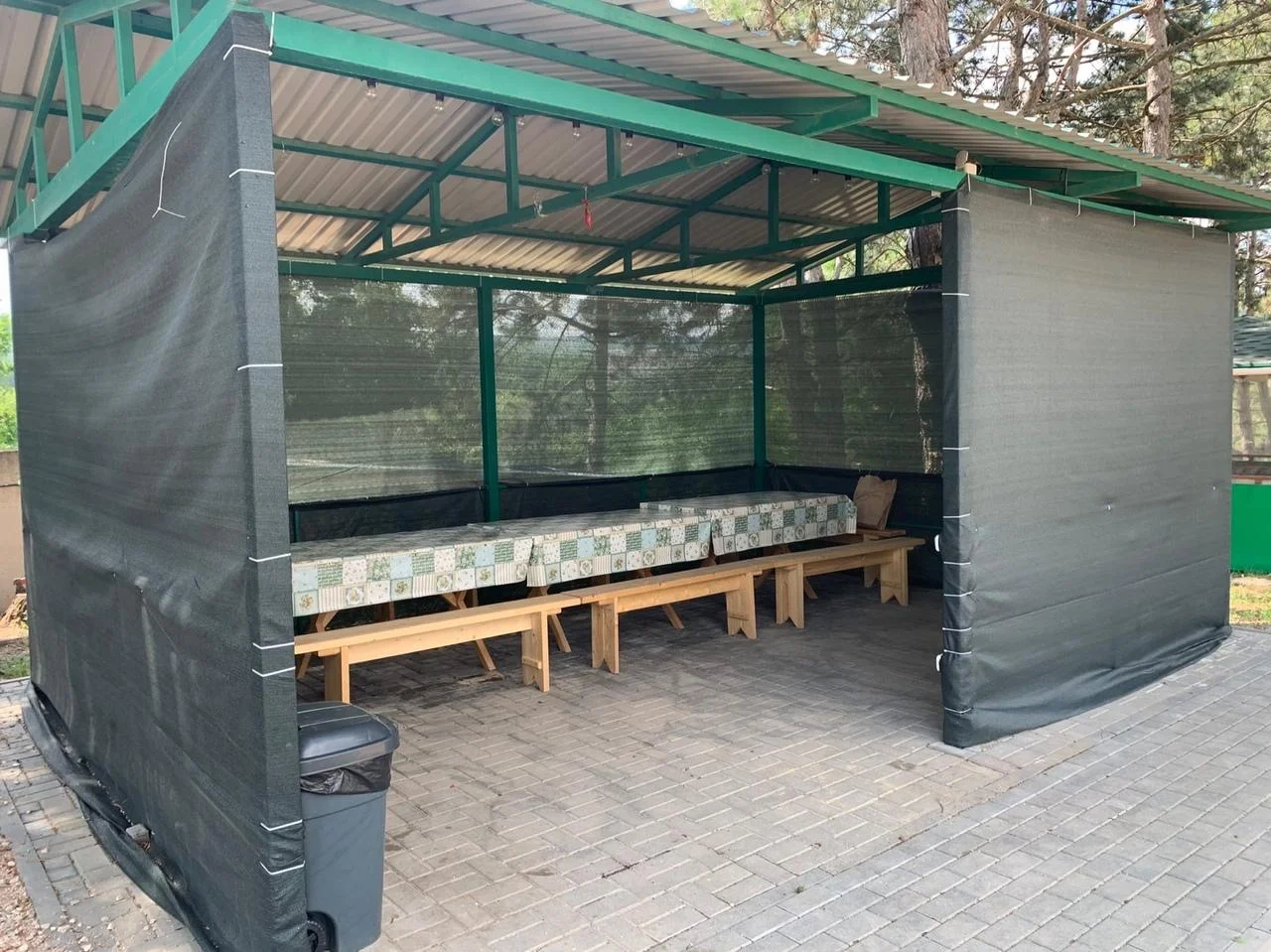 Беседки для пикника /от 25 до 30 человек в гостевом комплексе «Экорест»