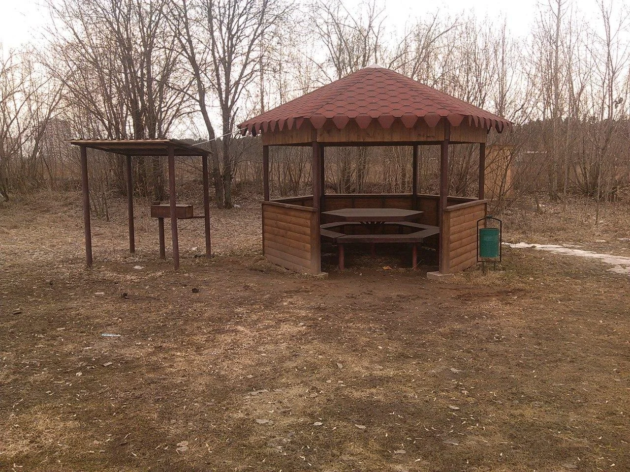 Ипподромовские беседки на шоссе Космонавтов в городе Пермь