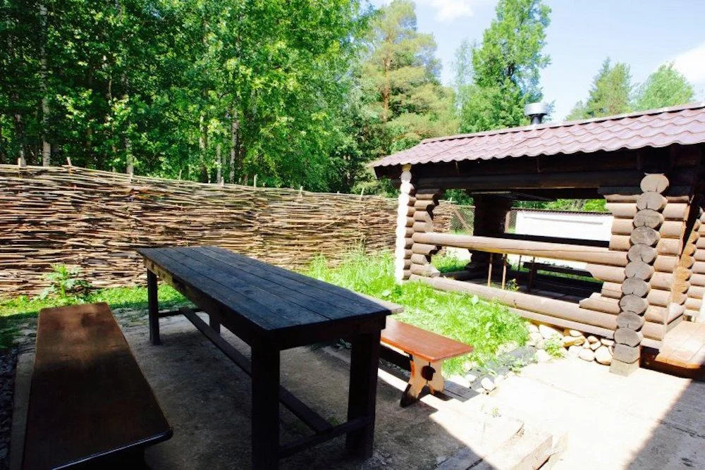 Снять дом для вечеринки в Перми на территории спортивно-развлекательного комплекса «Австерия»