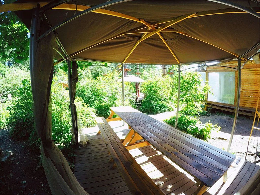 Аренда беседки-шатра для барбекю на 10 человек