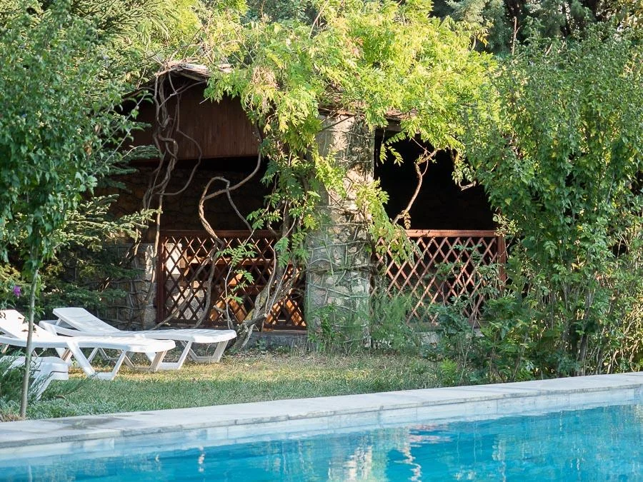 Летние беседки на 10-15 человек в отель-парке «Байдары»