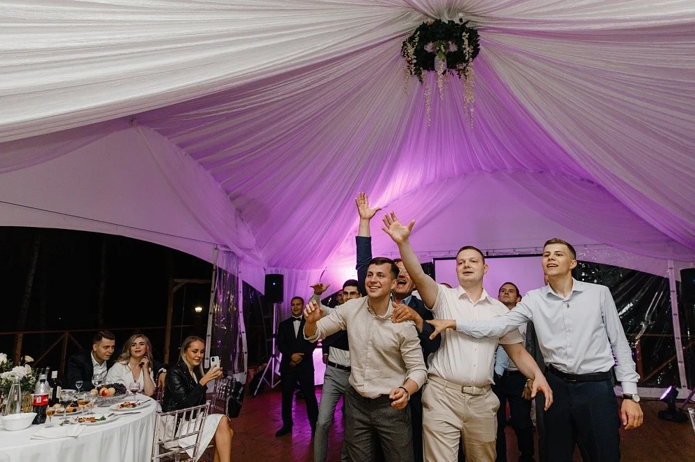 Арендовать шатер «Площадка ЛЕСНАЯ» на территории «Горкий холидей»