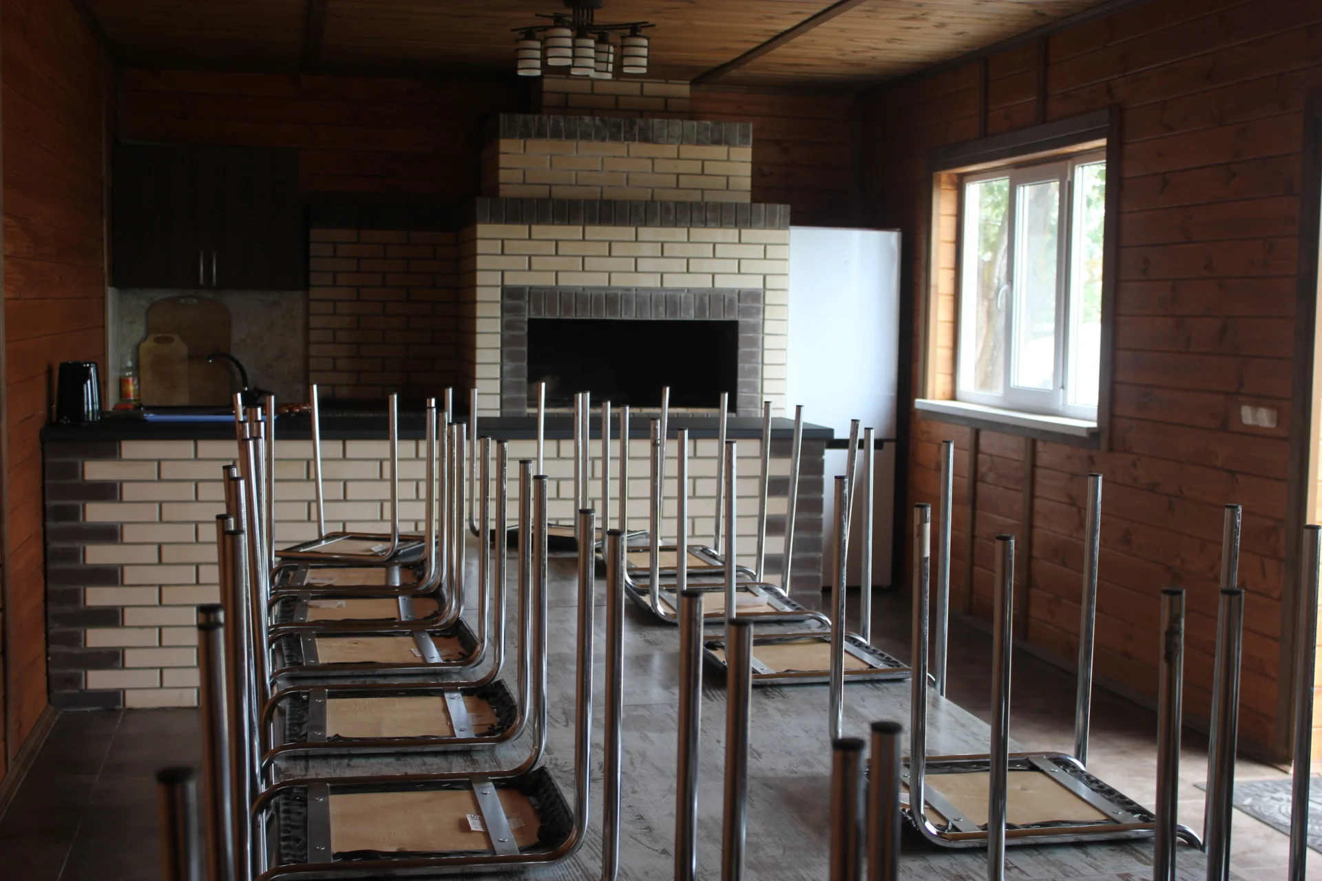 Большая беседка на 30 человек — Рыболовная база «Родные просторы»