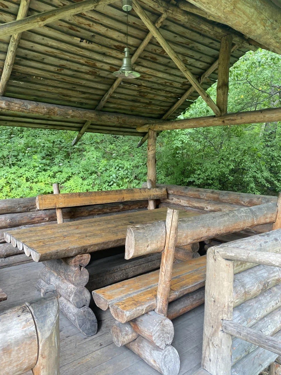 Лабазы (беседки из бревен в лесной зоне) (12-15 человек) эко-комплекс Таежный