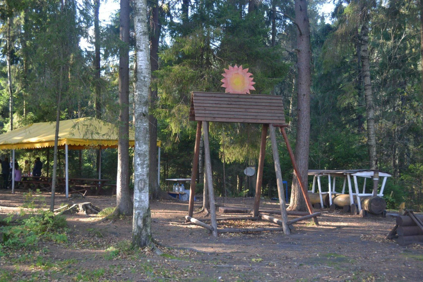 Большая беседка вместимостью до 50 человек