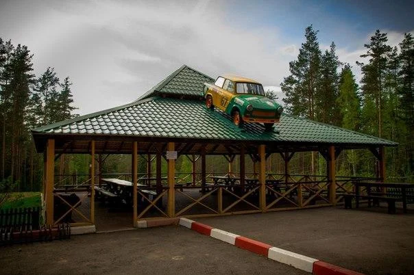 Крытая беседка вместимостью до 80 человек