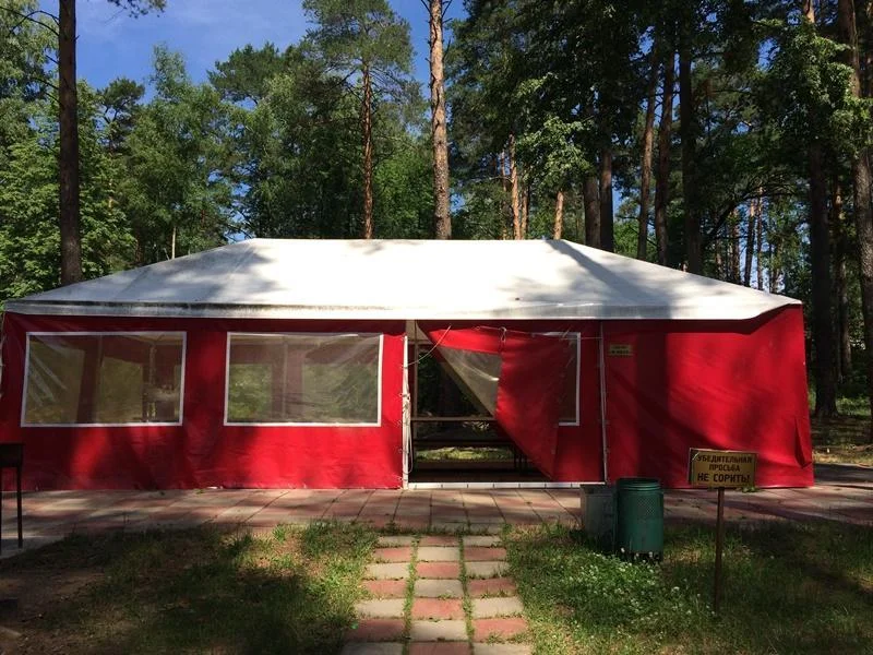 Беседки и шатры для отдыха на базе отдыха “Лебяжье”