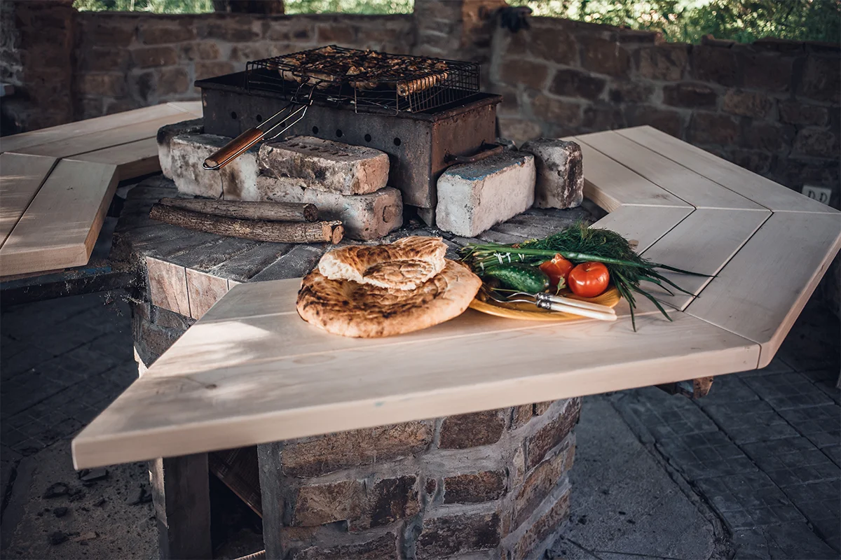 Беседка в лесу, база отдыха 8-й пост