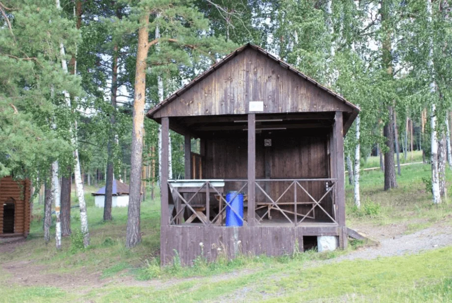 Летняя веранда для пикника с барбекю на природе до 10 человек — Спортивный комплекс «УКТУС»