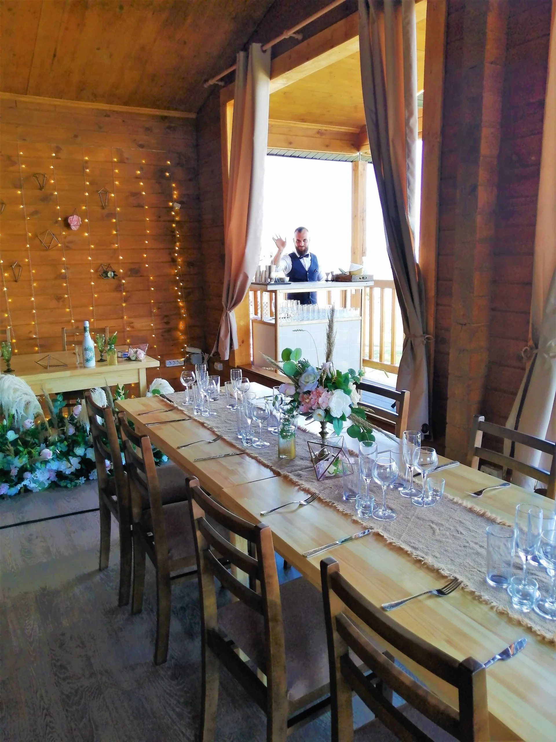 Деревянная VIP беседка с камином и шикарными видами