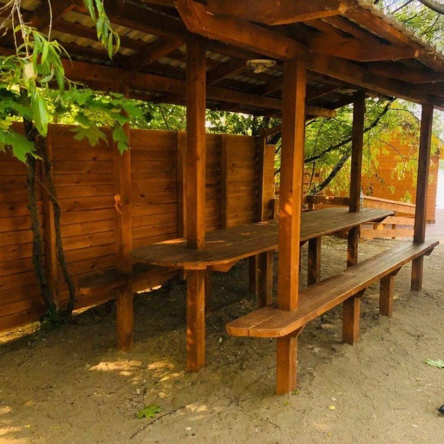 Навес на 15 человек у берега реки Волга в парке «Печерские пески»