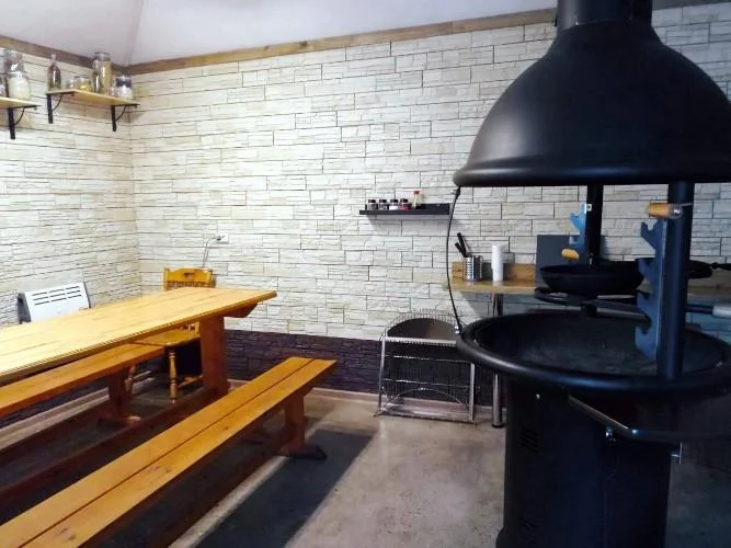 Гриль-домик в «Лосево Парк» для пикника до 10 человек