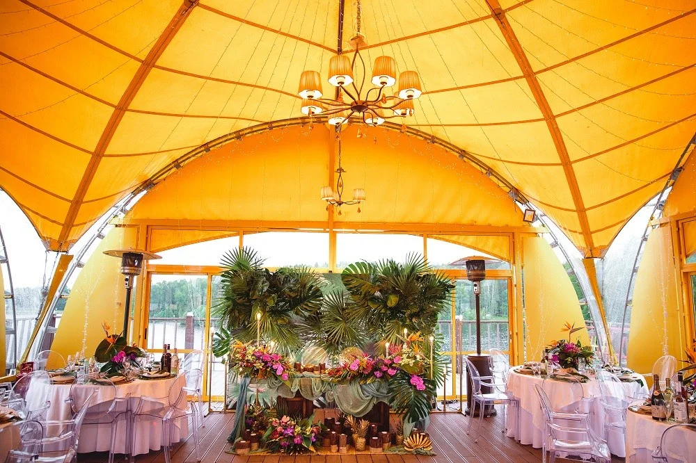 Снять шатер у воды «На волнах» до 70 человек в РК «Малибу»