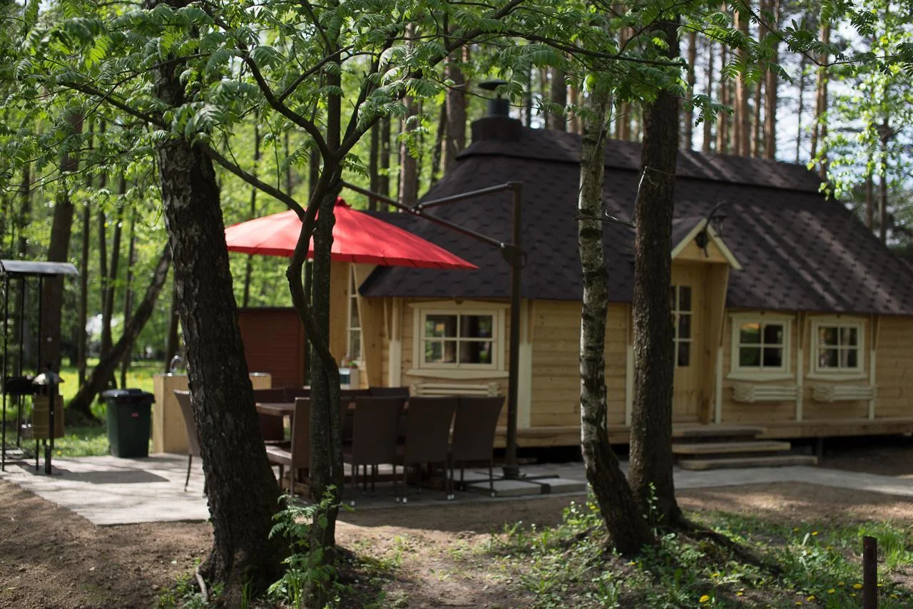 Барбекю домики (малый и большой) от 6 до 10 человек