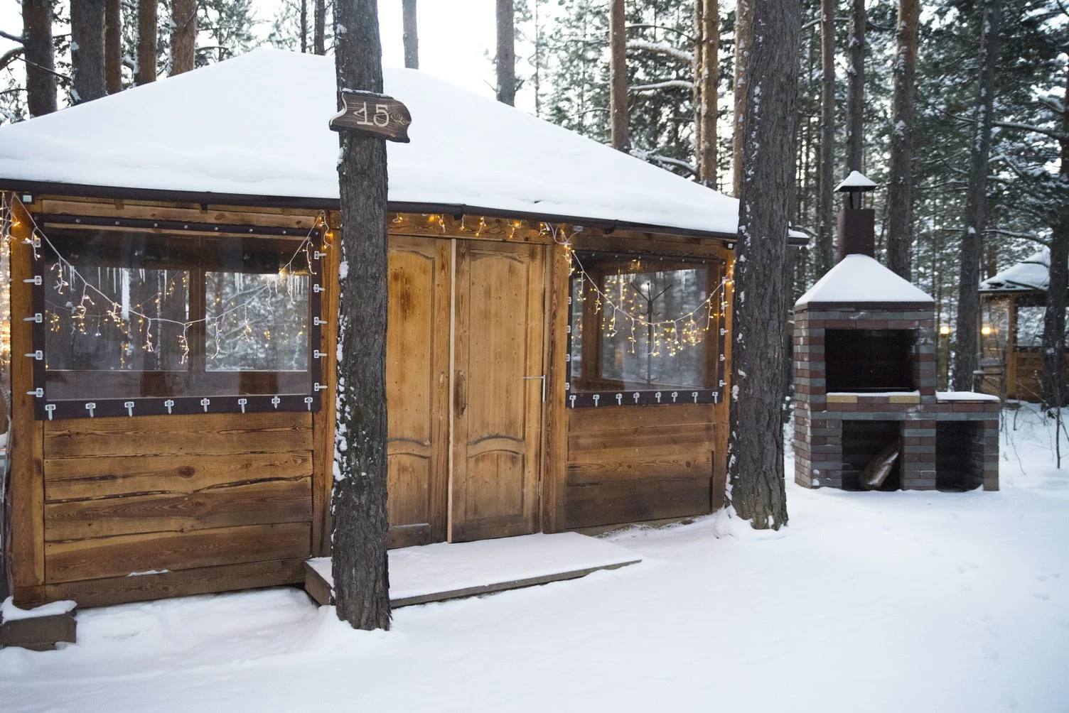 Аренда беседок на базе отдыха «Лесная Галактика»