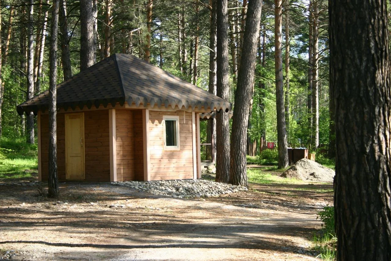 Гриль домик в Новосибирске на 8 человек в парке у воды