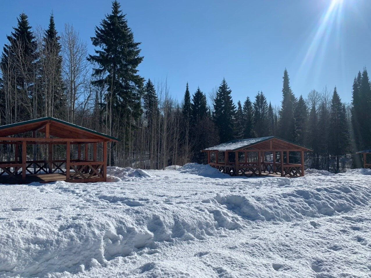 Взять в аренду летние беседки на лыжной базе отдыха «GREEN PARK»