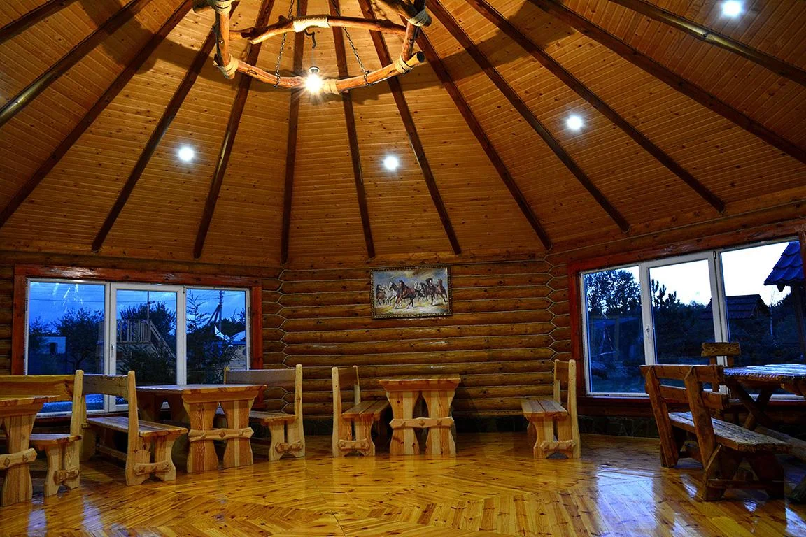 Отдых в уютных беседок для маленьких и больших компаний в базе отдыха «Бурульча»