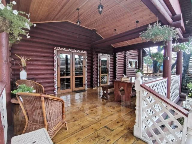 Аренда домика с большой верандой и зоной барбекю