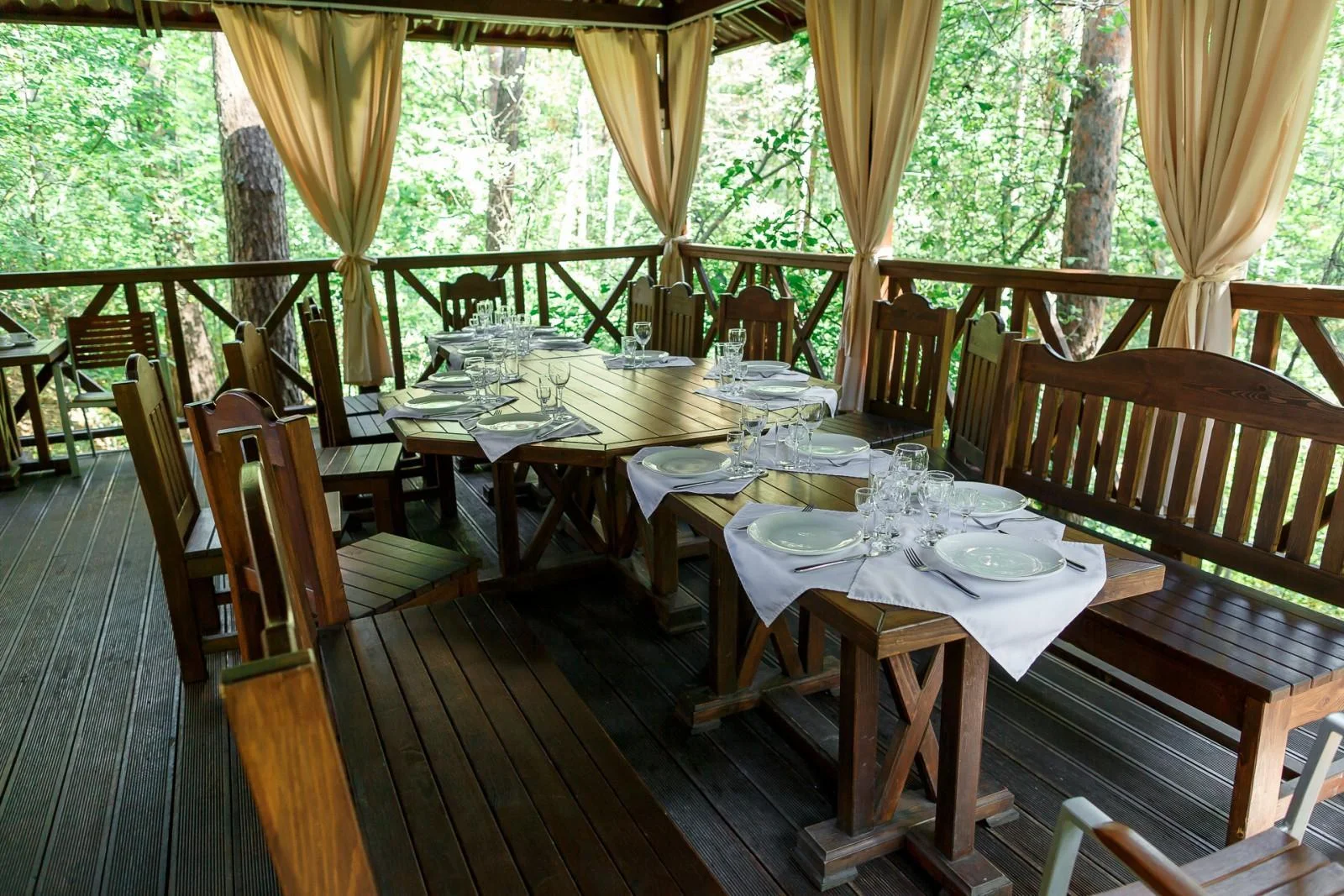 Аренда беседки до 20 человек на краю лесного оврага — Пансионат Былина (Бердск)