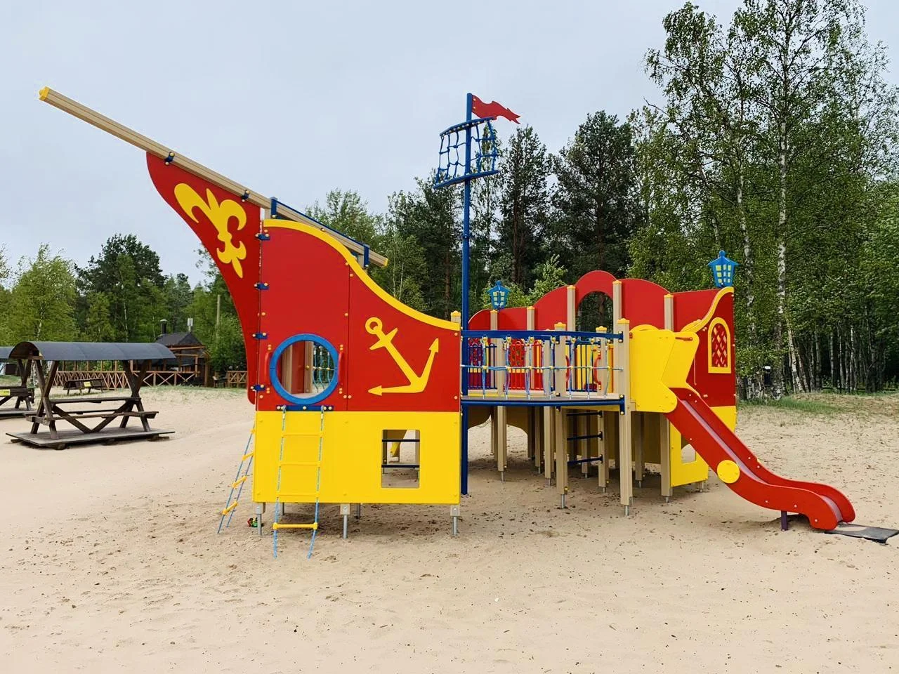 Шестигранная беседка на 8 персон вблизи Ладожского озера, 40 км от СПБ