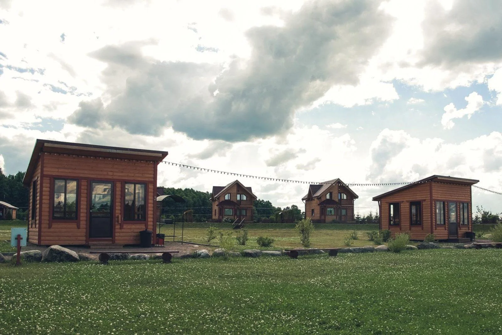 Большие закрытые беседки на базе отдыха «Петрушинскиий хутор»