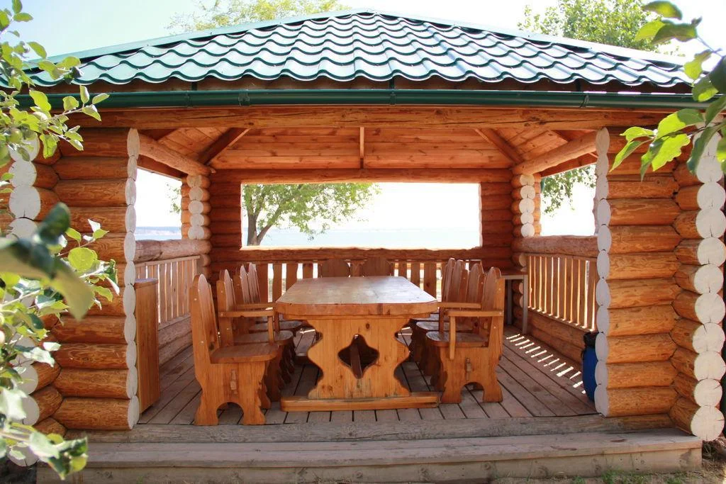Беседки для пикника на базе отдыха и туризма “Волга”