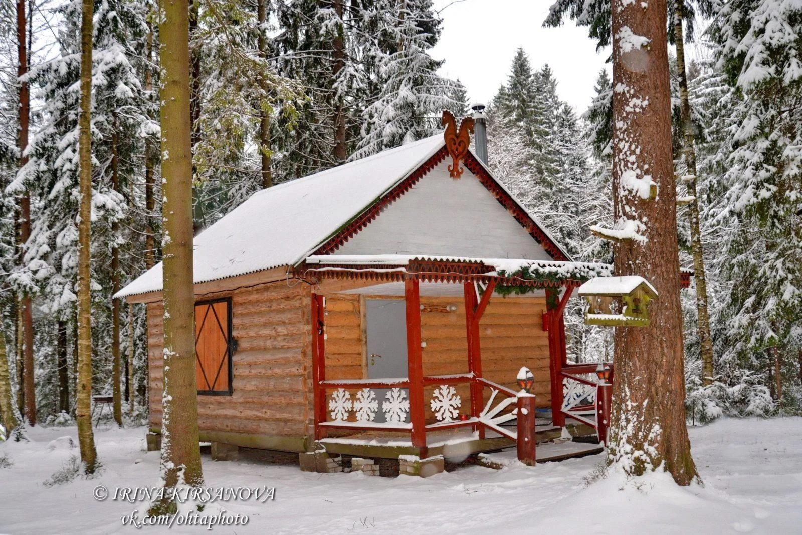 Избушка Домик Деда Мороза (до 15 человек)