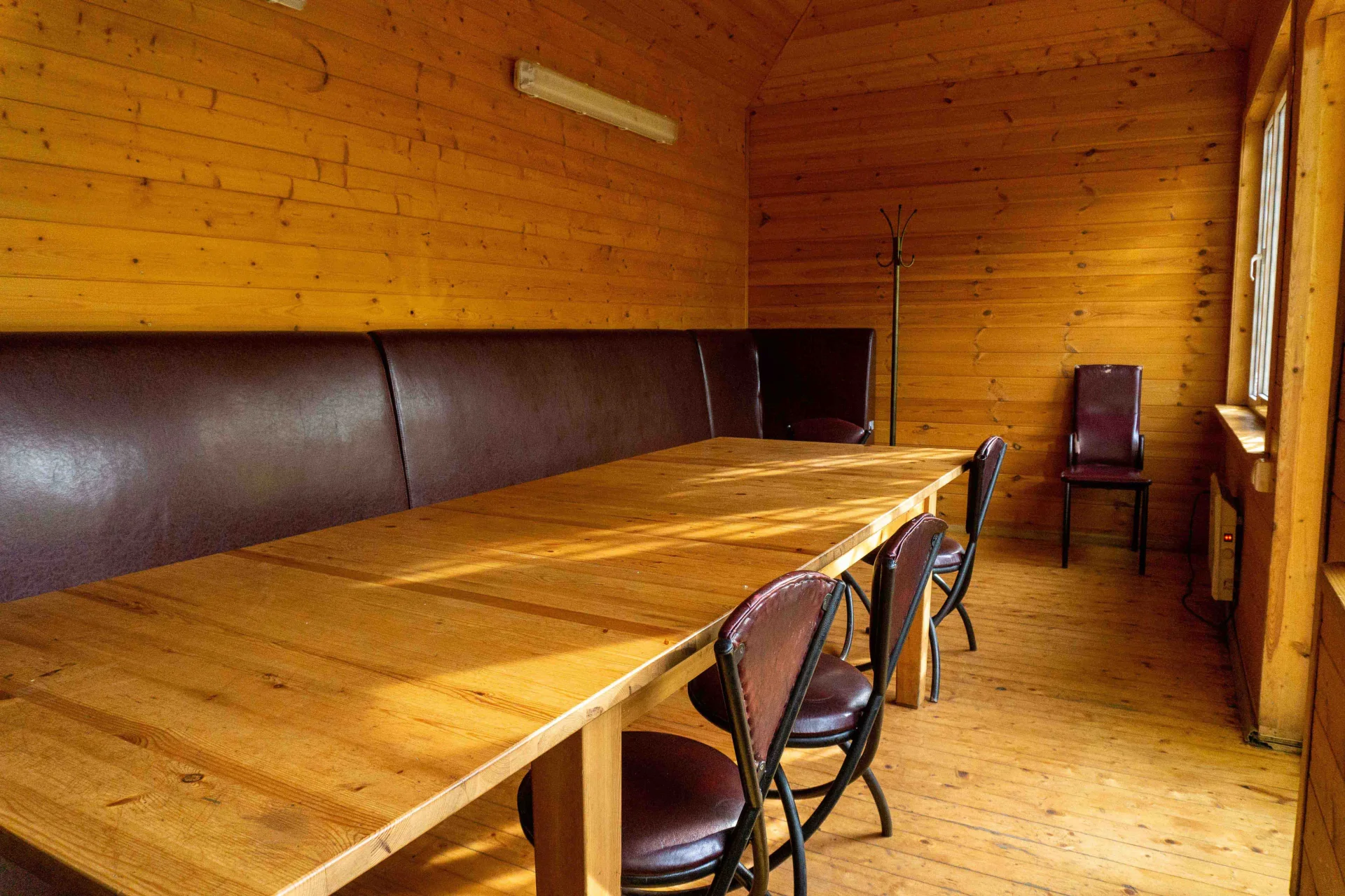 Аренда беседок с мангалом для шашлыка в Казани