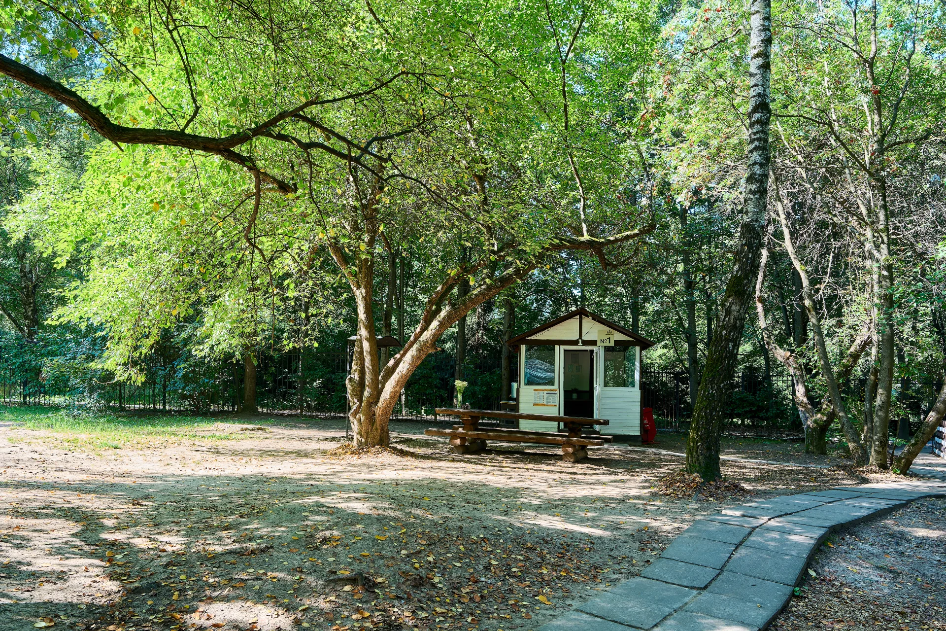 Теплая беседка с мангалом в Москве на 10 человек (Москва, Бирюлево)