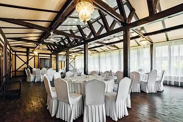 Красивый зал для корпоративов на 60 человек в Свердловской области — «Гринвальд»