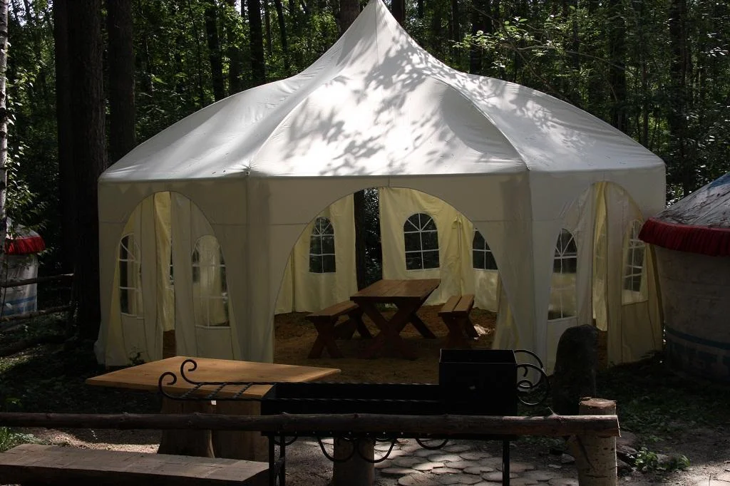 Шатры для отдыха в Екатеринбурге до 30 человек — Загородный клуб «Пески»