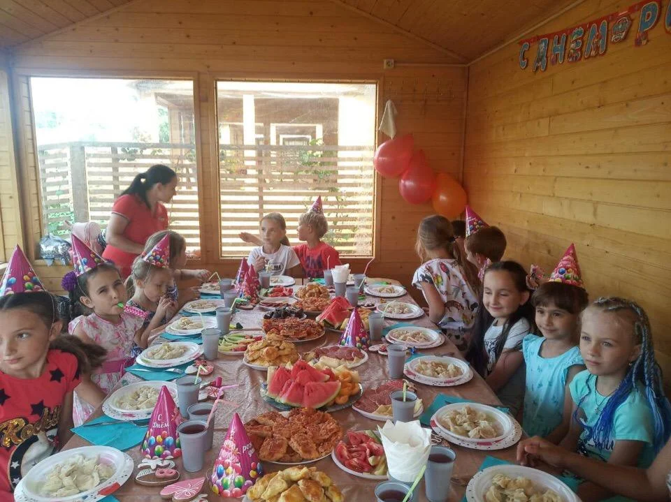 Теплые беседки на 10 человек для проведения праздничных мероприятий