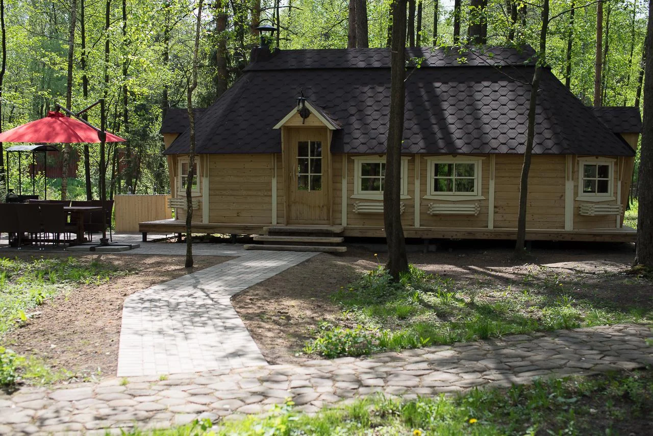 Барбекю домики (малый и большой) от 6 до 10 человек