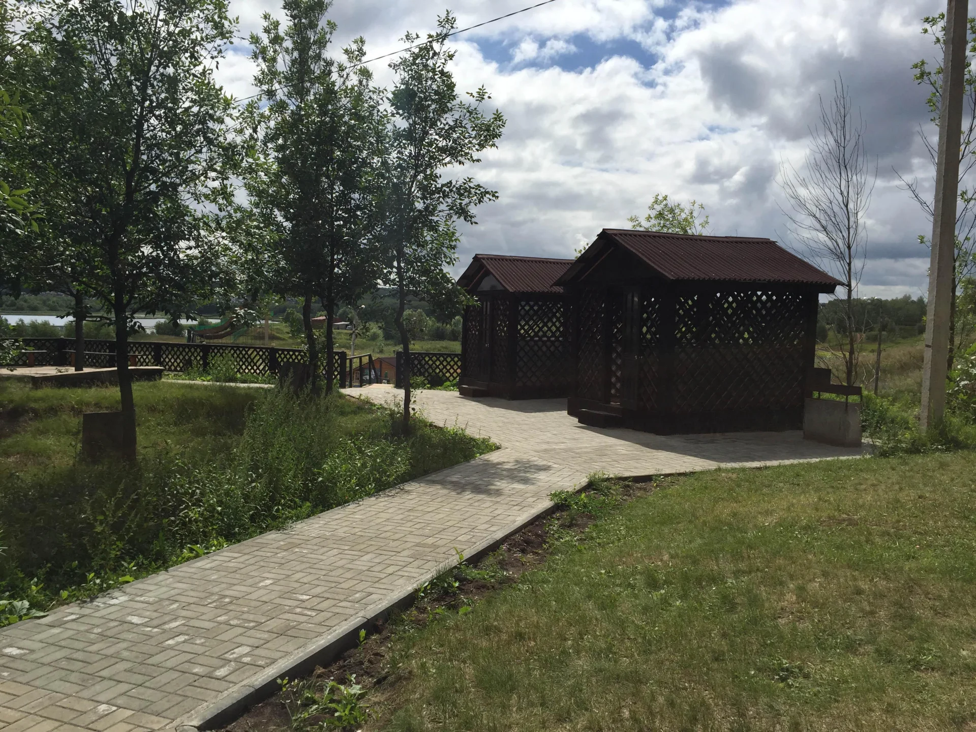 Центр отдыха Русские забавы сдает в аренду беседки барбекю